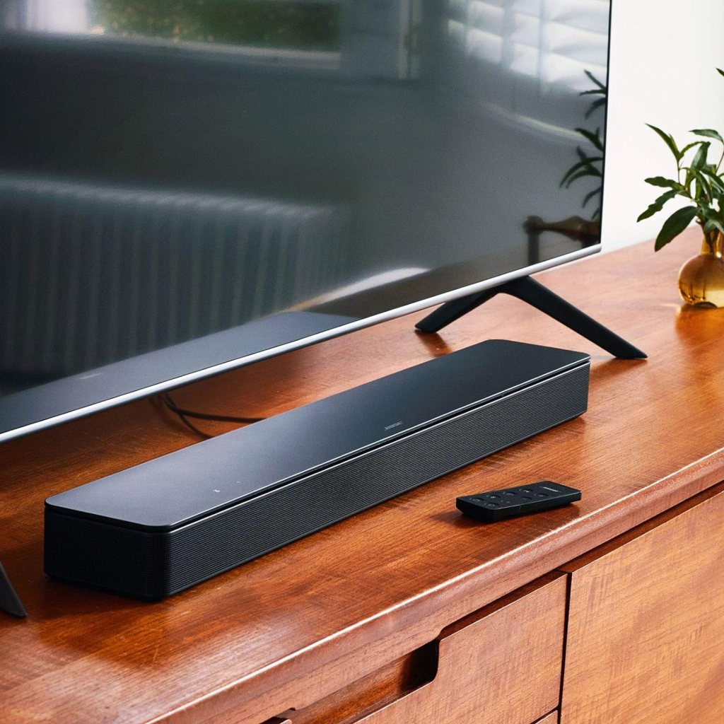 Bose Smart Soundbar 300, Bluetooth Wireless Sound Bar for TV with Built-In Microphone and Alexa Voice Control, Black