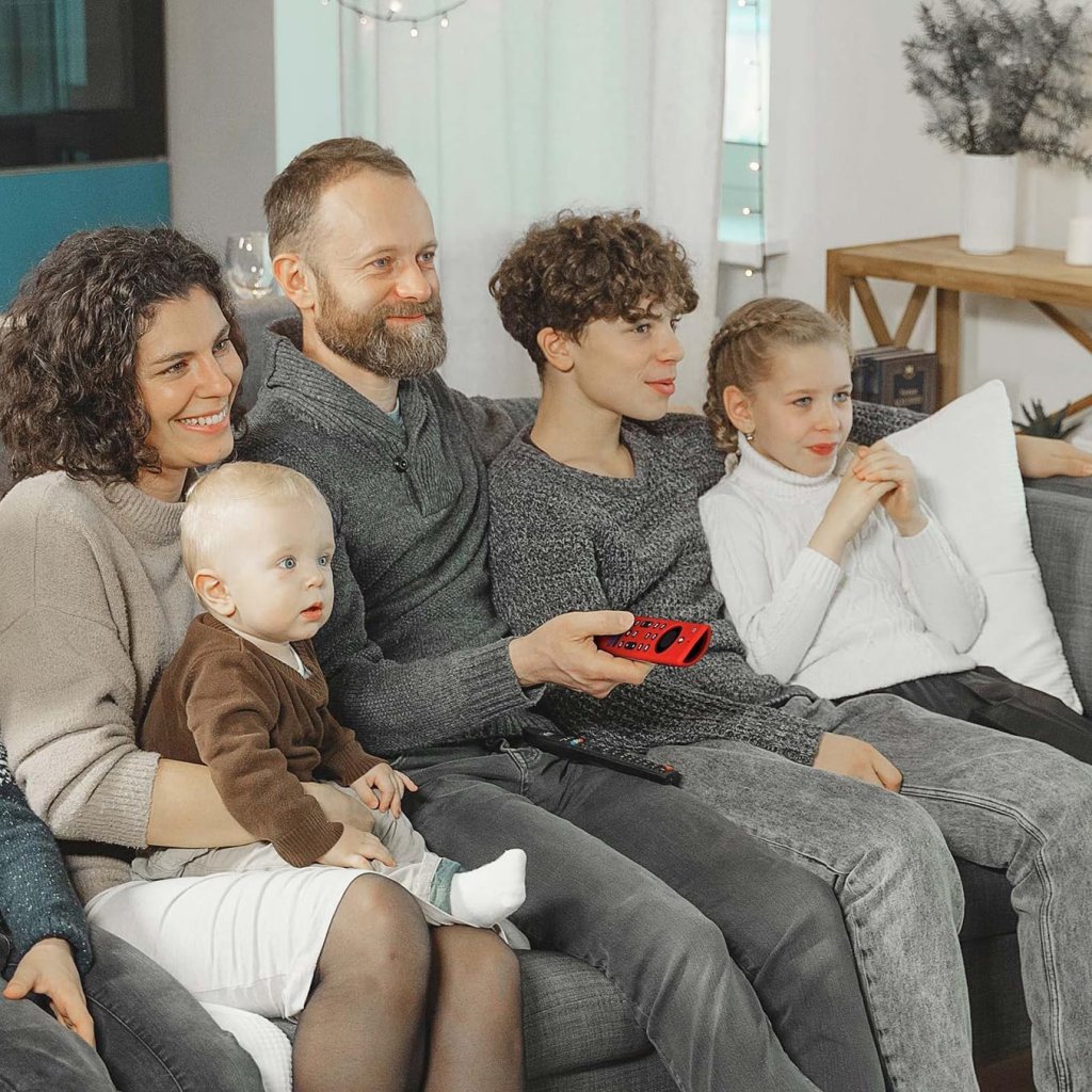 Silicone Remote Cover for Fire TV Stick 4K Max Streaming Device Released 2023/Toshiba/Insignia NS-RCFNA-21/Omni Series Smart TV Remote Fire TV 4k Max 2nd Gen Remote Case Cover(Glow Green)