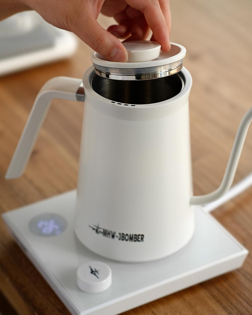 MHW-3BOMBER Gooseneck Electric Kettle, Pour-Over Coffee Kettle Tea Kettle Beginner Friendly Precise Temperature Control LED Display Perfect for 1-2 Servings Black BK6058B MHW-3BOMBER Gooseneck Electric Kettle, Pour-Over Coffee Kettle Tea Kettle Beginner Friendly Precise Temperature Control LED Display Perfect for 1-2 Servings Black BK6058B