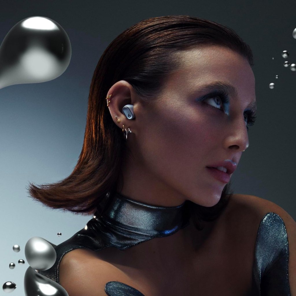 Beats Studio Buds + | True Wireless Noise Cancelling Earbuds, Enhanced Apple  Android Compatibility, Built-in Microphone, Sweat Resistant Bluetooth Headphones, Spatial Audio - Transparent