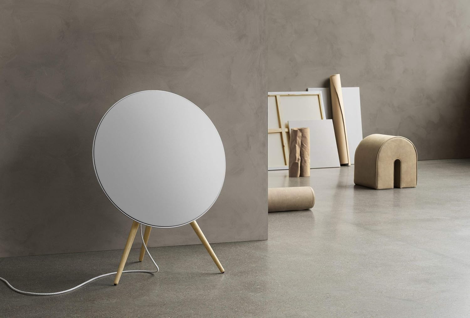 bang-olufsen-beoplay-a9-4th-gen-wireless-multiroom-speaker-black-with-walnut-legs-4