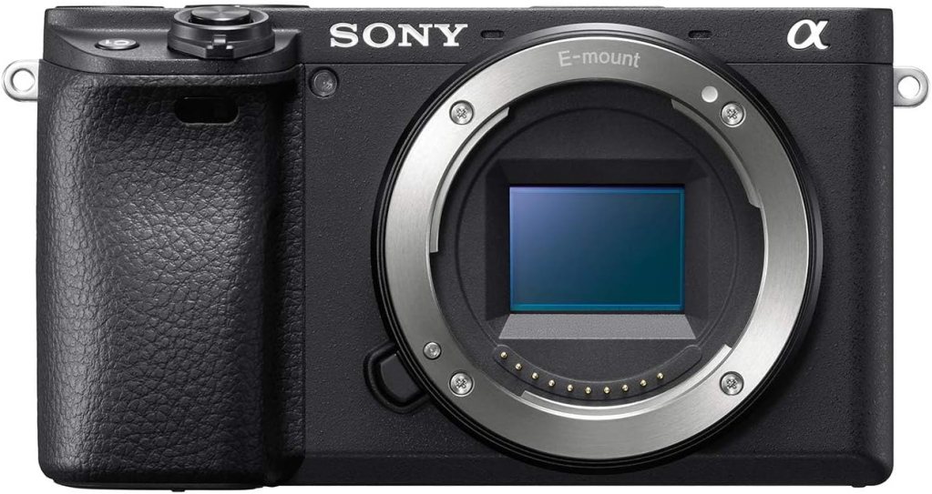 Sony Alpha a6400 Mirrorless Camera: Compact APS-C Interchangeable Lens Digital Camera with Real-Time Eye Auto Focus, 4K Video, Flip Screen  18-135mm - E Mount Compatible Cameras ILCE-6400M/B