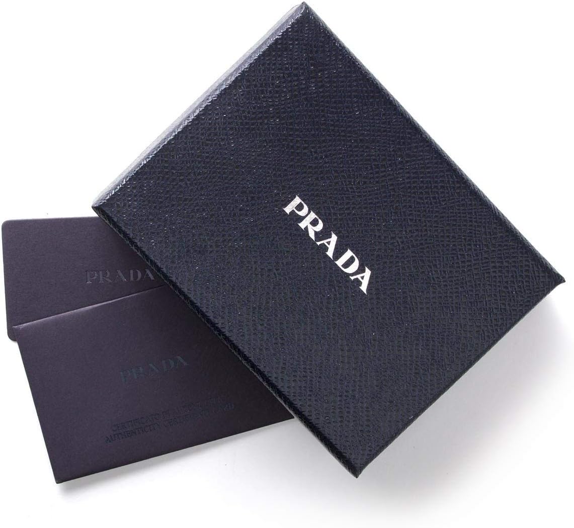 prada-beige-vitello-grain-leather-wallet-review