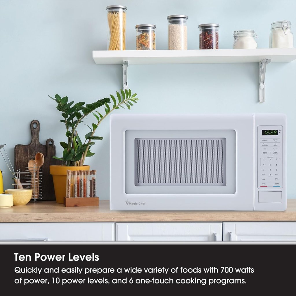 Magic Chef MC77MW Countertop Microwave Oven, Small Microwave for Compact Spaces, 700 Watts, 0.7 Cubic Feet, White